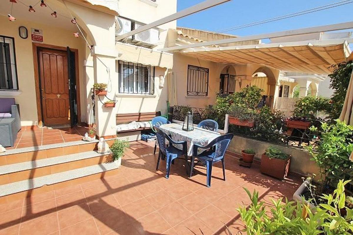 Продажа квартиры на Piso en Calle el Moll, Urbanizaciones, Guardamar del Segura, Гуардамар-дель-Сегура
 photo 3