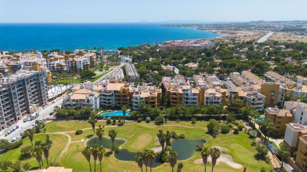 Sale of flat in Piso en Calle Mar Gruesa, Punta Prima, Torrevieja, Torrevieja
photo 1