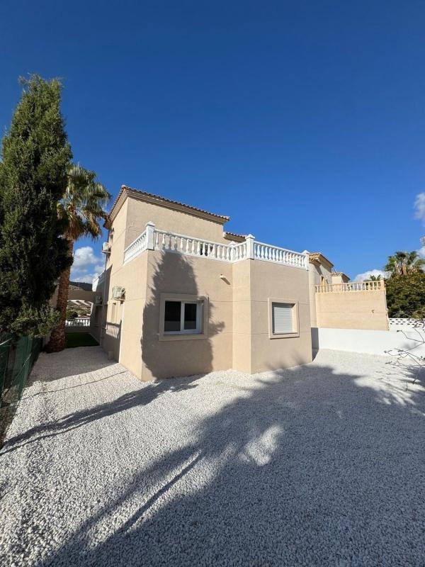 Properties for sale and rent in Spain photo 5