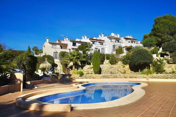 Chalet pareado en Benimeit-Tabaira, Moraira photo 1