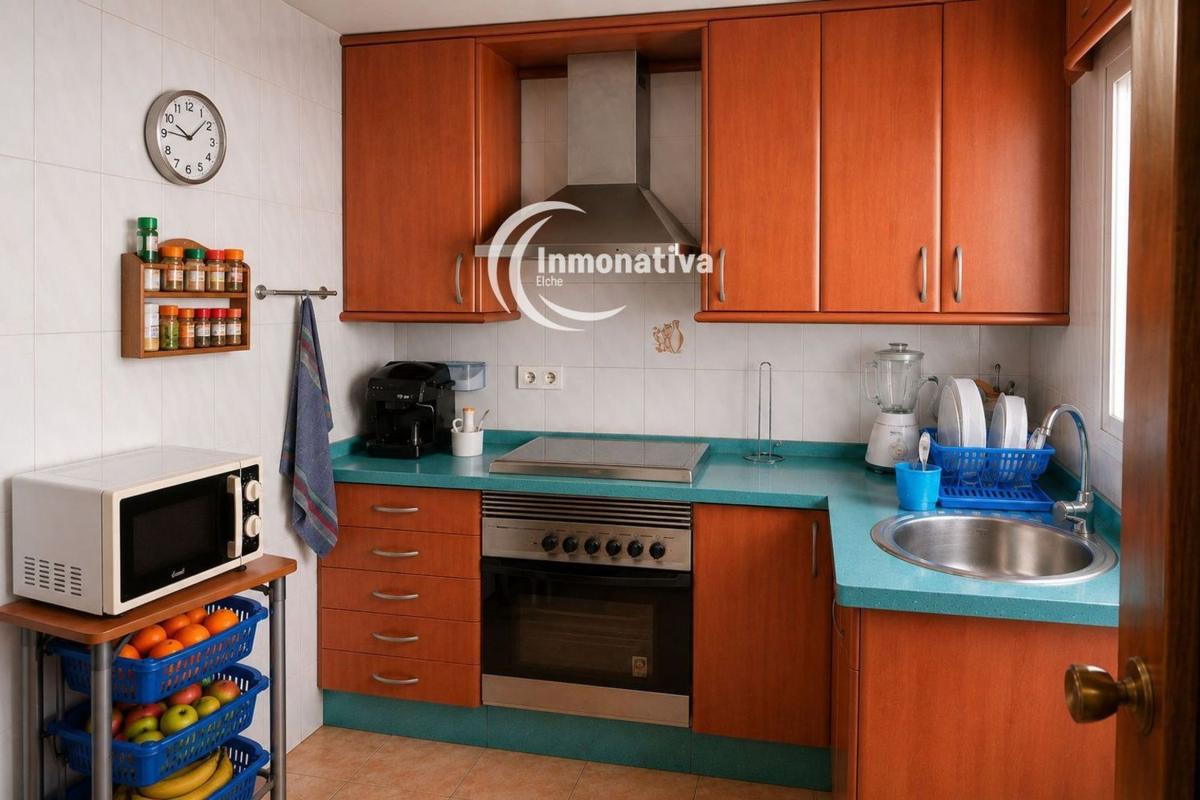 Sale of apartment in Piso en Plaza del Doctor Fleming, Puerto, Santa Pola, Santa Pola
photo 4
