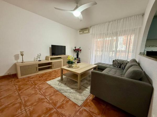 Venta de piso en Piso en Calle Patricio Zammit, 16, Las Piscinas Naturales, Torrevieja, Torrevieja
 photo 4