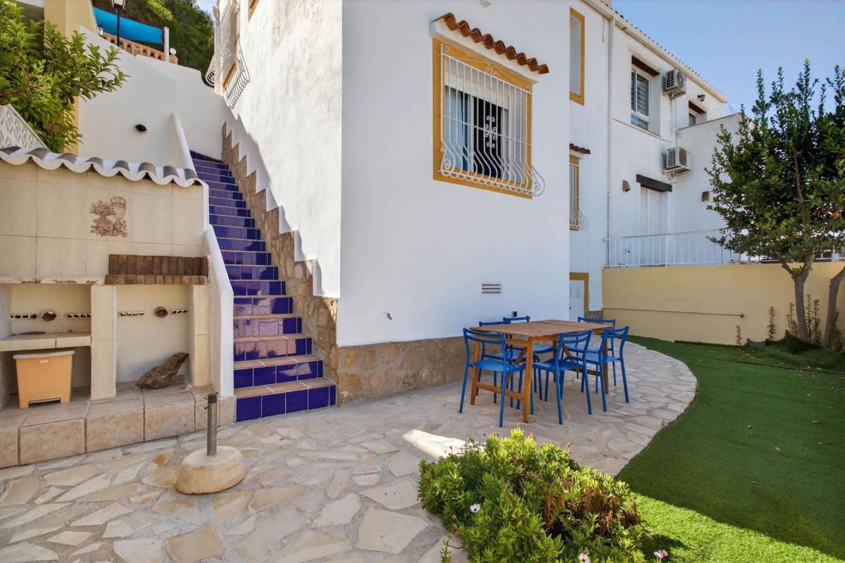 Properties for sale and rent in Spain photo 1