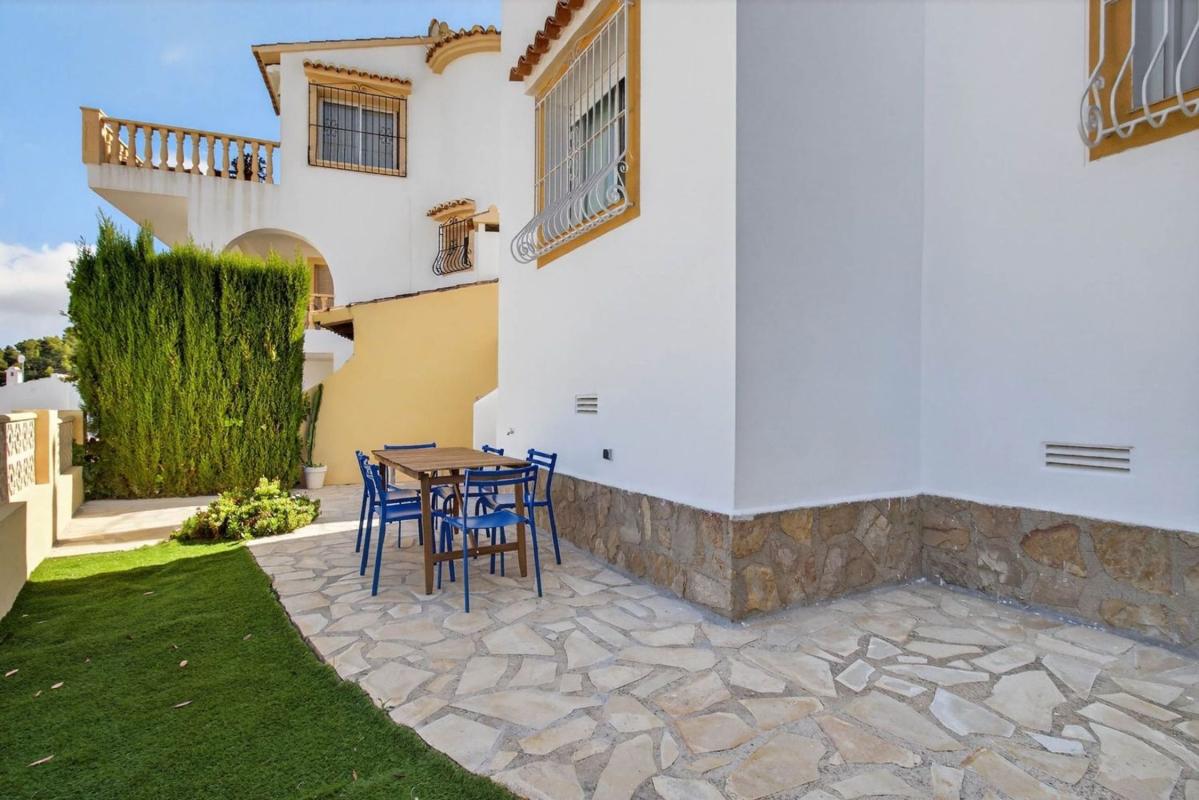 Properties for sale and rent in Spain photo 2