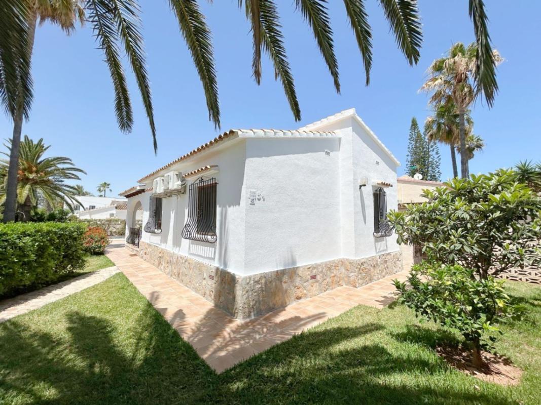 Sale of independent chalet in Casa o chalet en Els Poblets, Els Poblets
photo 5