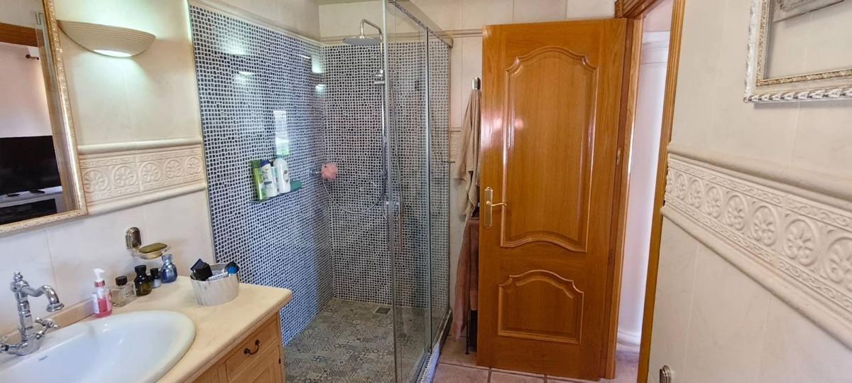 Propiedades en venta y alquiler en España photo 5