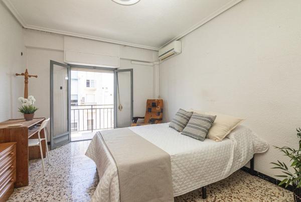 Venta de piso en Piso en Portes Encarnades-Torreta-Portalada, Elche / Elx, Elche / Elx
 photo 2