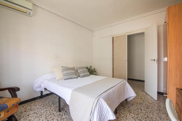 Venta de piso en Piso en Portes Encarnades-Torreta-Portalada, Elche / Elx, Elche / Elx
 photo 3