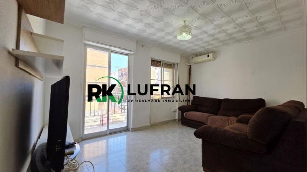 Venta de piso en Piso en Calle Aaiun, Altozano, Alicante / Alacant, Alicante / Alacant
thumbnail 2