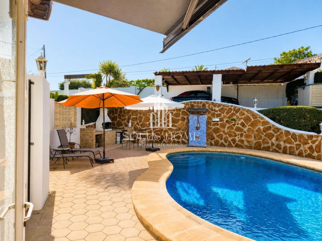 Properties for sale and rent in Spain photo 3