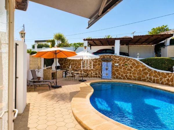 Casa o chalet independiente en Calle Río Sella, Pinar de Advocat-Cometa, Moraira thumbnail 2