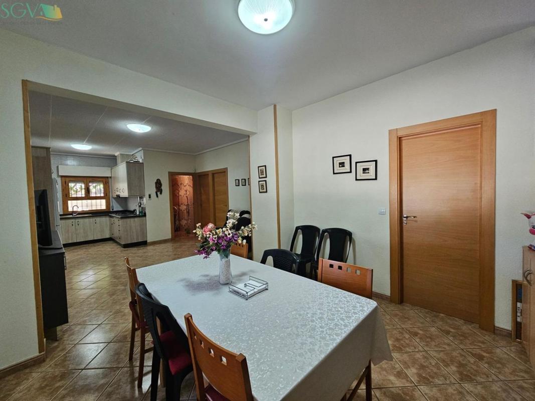 Properties for sale and rent in Spain photo 5