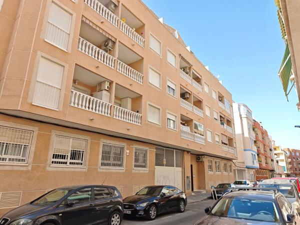 Sprzedaż mieszkania w Piso en Calle Concordia, 110, Playa del Cura, Torrevieja, Torrevieja
 photo 2