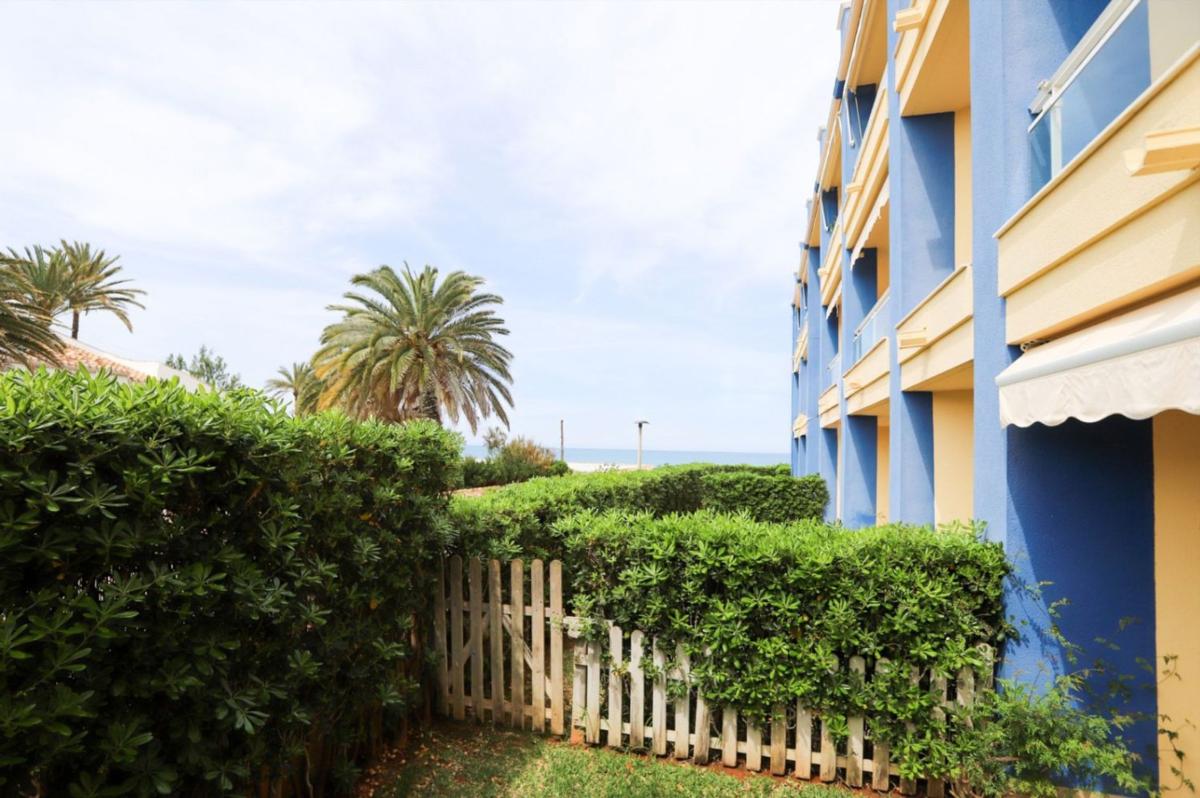 Venta de piso en Piso en Carretera de les Marines a Dénia, 108, Les Bassetes-El Marjal, Denia, Denia
 photo 2