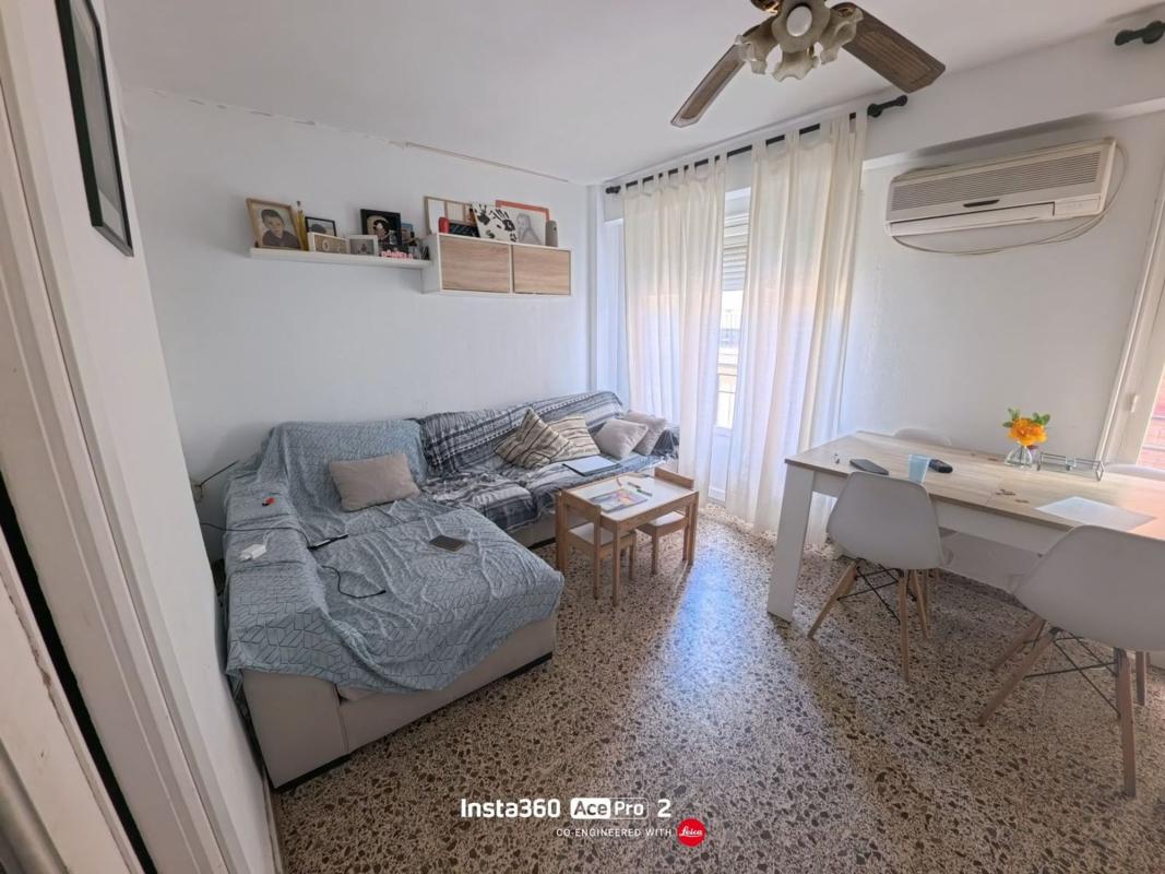 Venta de piso en Piso en Calle Jazmín, Carolinas Bajas, Alicante / Alacant, Alicante / Alacant
 photo 5