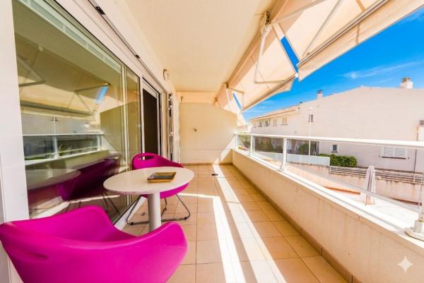 Продажа квартиры на Piso en Altea Pueblo, Altea, Алтея
thumbnail 1