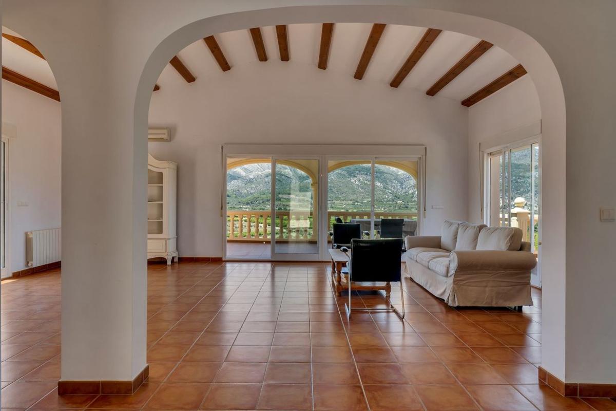 Sale of independent chalet in Casa o chalet en Orba, Orba
photo 4