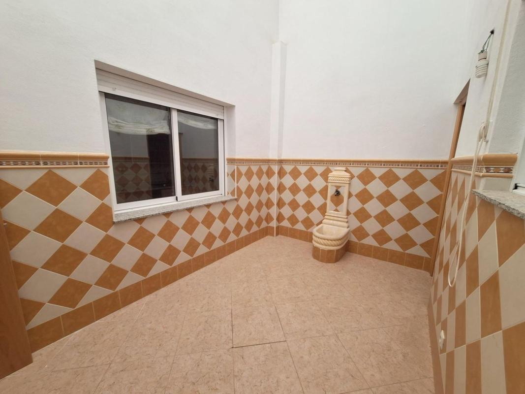 Propiedades en venta y alquiler en España photo 2
