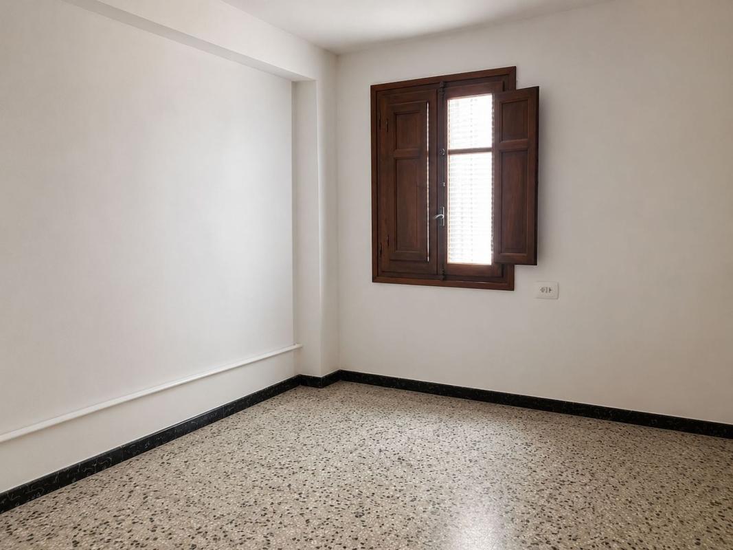 Недвижимость на продажу и в аренду в Испании photo 3