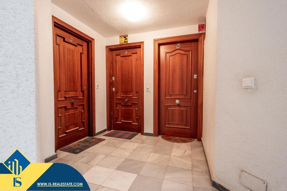Sale of apartment in Piso en El Acequión, Torrevieja, Torrevieja
photo 4