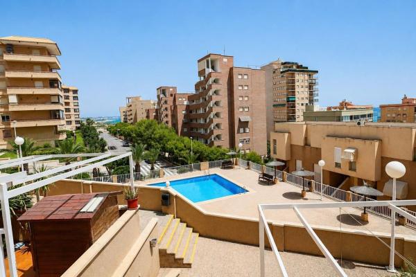 Venta de piso en Piso en Calle Isla Ibiza, Arenales del Sol, Elche / Elx, Elche / Elx
 photo 1