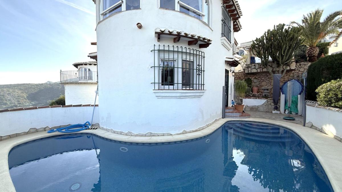 Properties for sale and rent in Spain photo 5