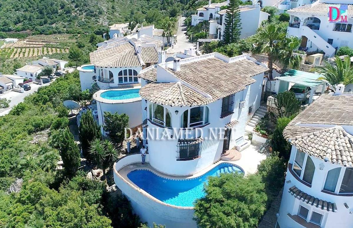 Properties for sale and rent in Spain photo 2