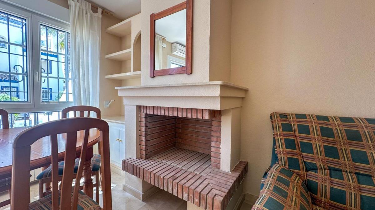 Sale of townhouse in Chalet adosado en Villamartín, Orihuela , Orihuela photo 5