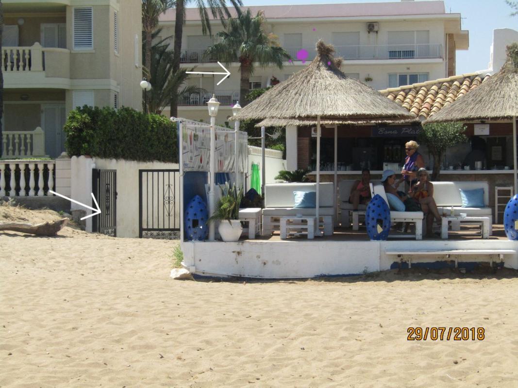 Продажа квартиры на Piso en Carretera las marinas 146, 3, Les Bovetes-La Felicidad, Denia, Дения
photo 1