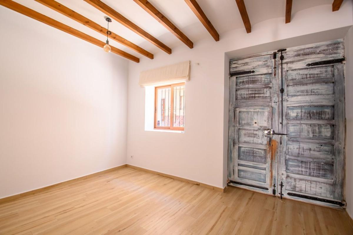 Недвижимость на продажу и в аренду в Испании photo 2