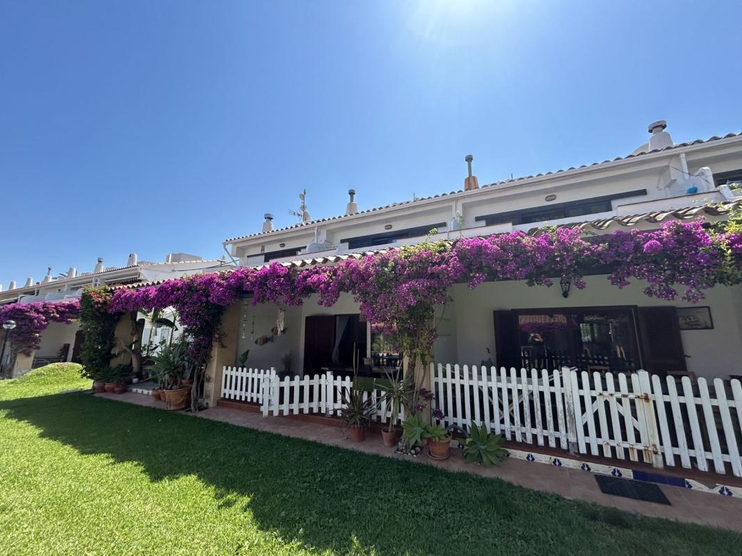 Properties for sale and rent in Spain photo 3