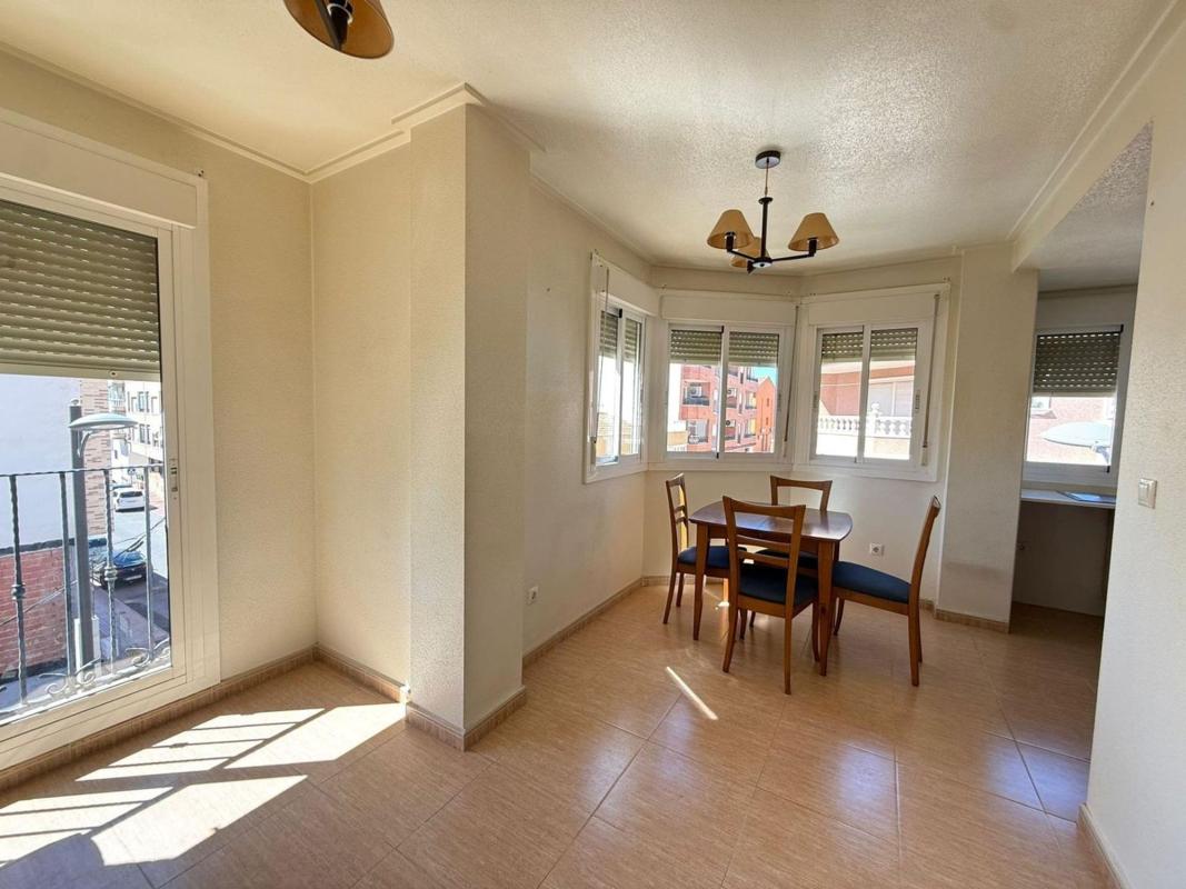 Продажа квартиры на Piso en Calle Sant Pere, 69, Zona Pueblo, Guardamar del Segura, Гуардамар-дель-Сегура
photo 2