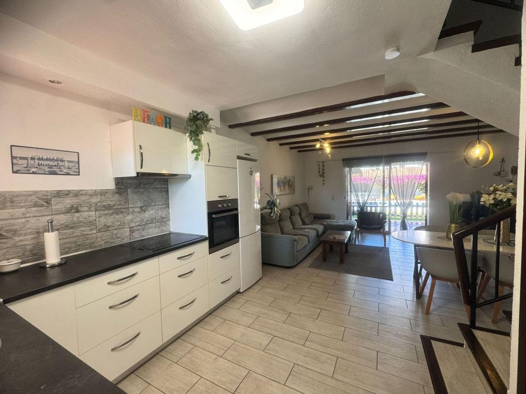 Properties for sale and rent in Spain photo 2