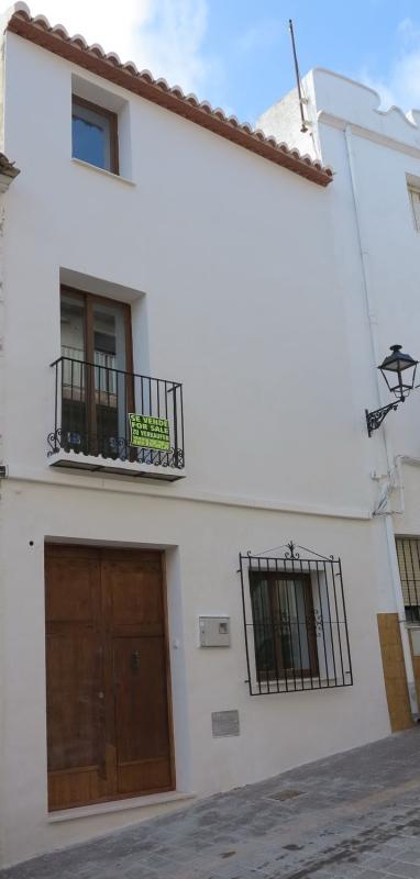 Properties for sale and rent in Spain photo 3