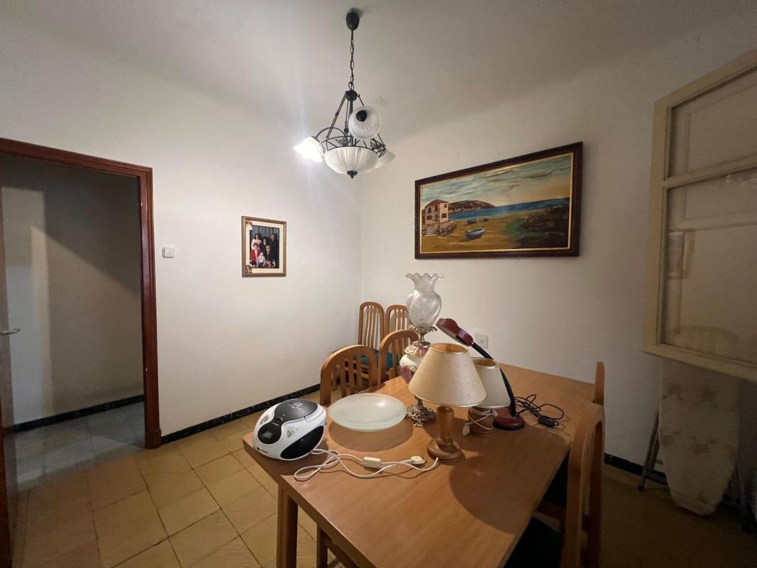 Venta de piso en Piso en General Elizaicin, 14, Carolinas Bajas, Alicante / Alacant, Alicante / Alacant
 photo 2