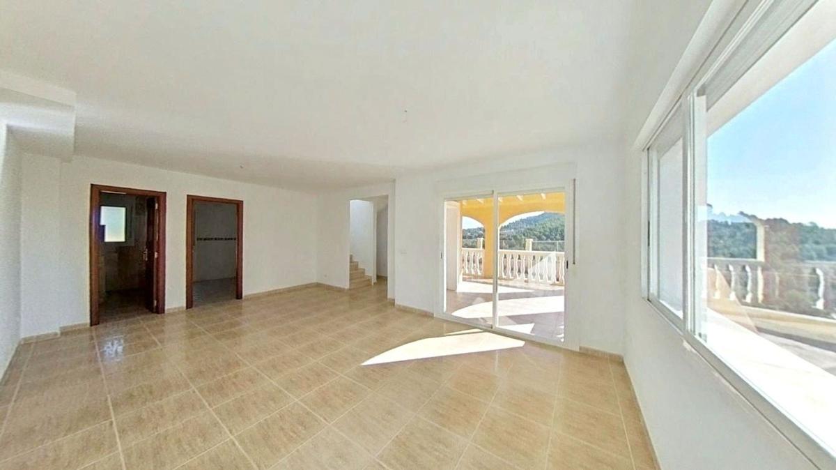 Недвижимость на продажу и в аренду в Испании photo 1