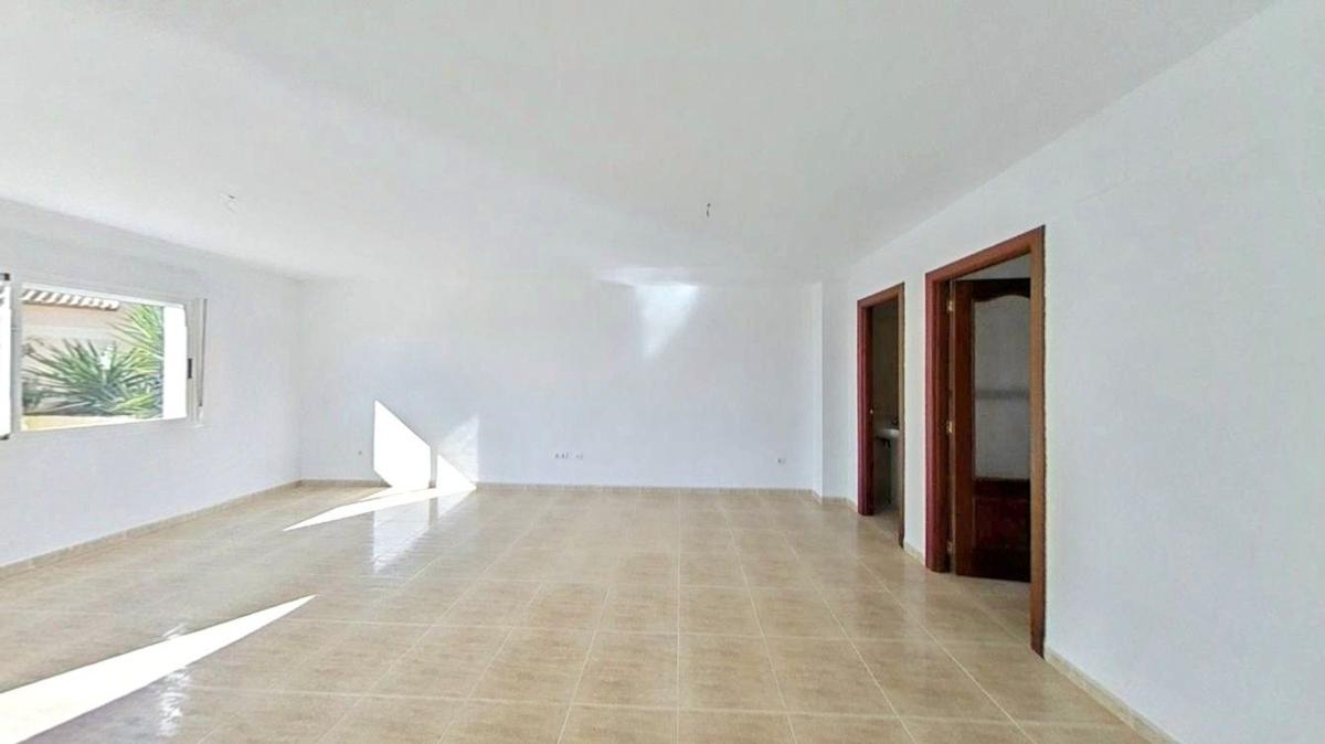 Недвижимость на продажу и в аренду в Испании photo 2