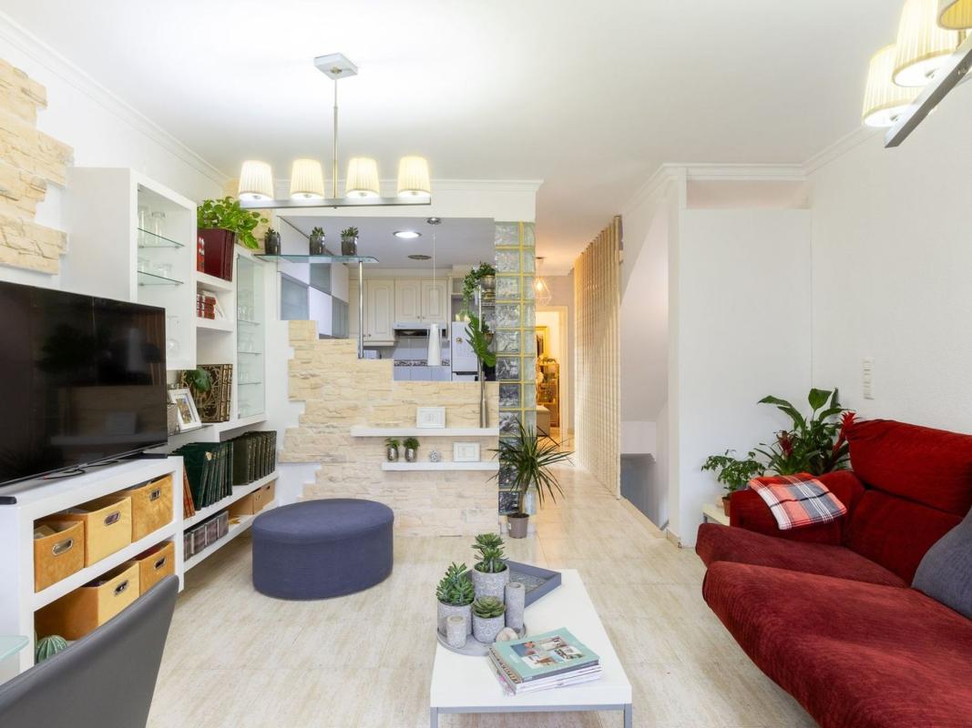 Properties for sale and rent in Spain photo 4