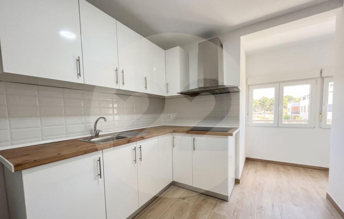 Venta de piso en Piso en Avenida de Benidorm, Centro, San Juan de Alicante, San Juan de Alicante
 photo 4