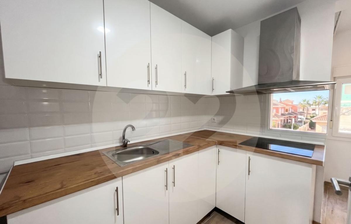 Venta de piso en Piso en Avenida de Benidorm, Centro, San Juan de Alicante, San Juan de Alicante
 photo 5