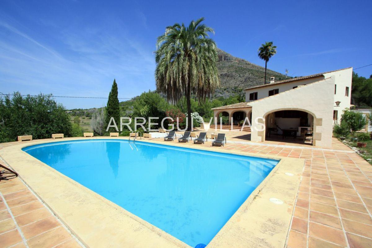 Propiedades en venta y alquiler en España photo 4