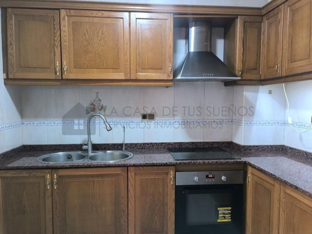 Venta de piso en Piso en Calle las Navas, Plaza Castelar - Mercado Central, Elda, Elda
 photo 5