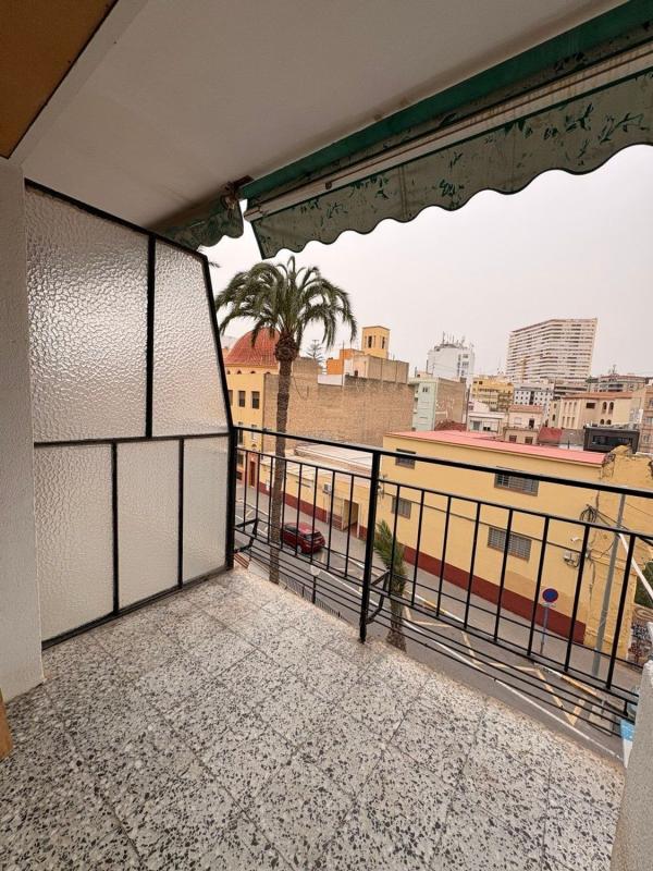 Venta de piso en Piso en Plaza de la Misericordia, San Antón, Alicante / Alacant, Alicante / Alacant
photo 5