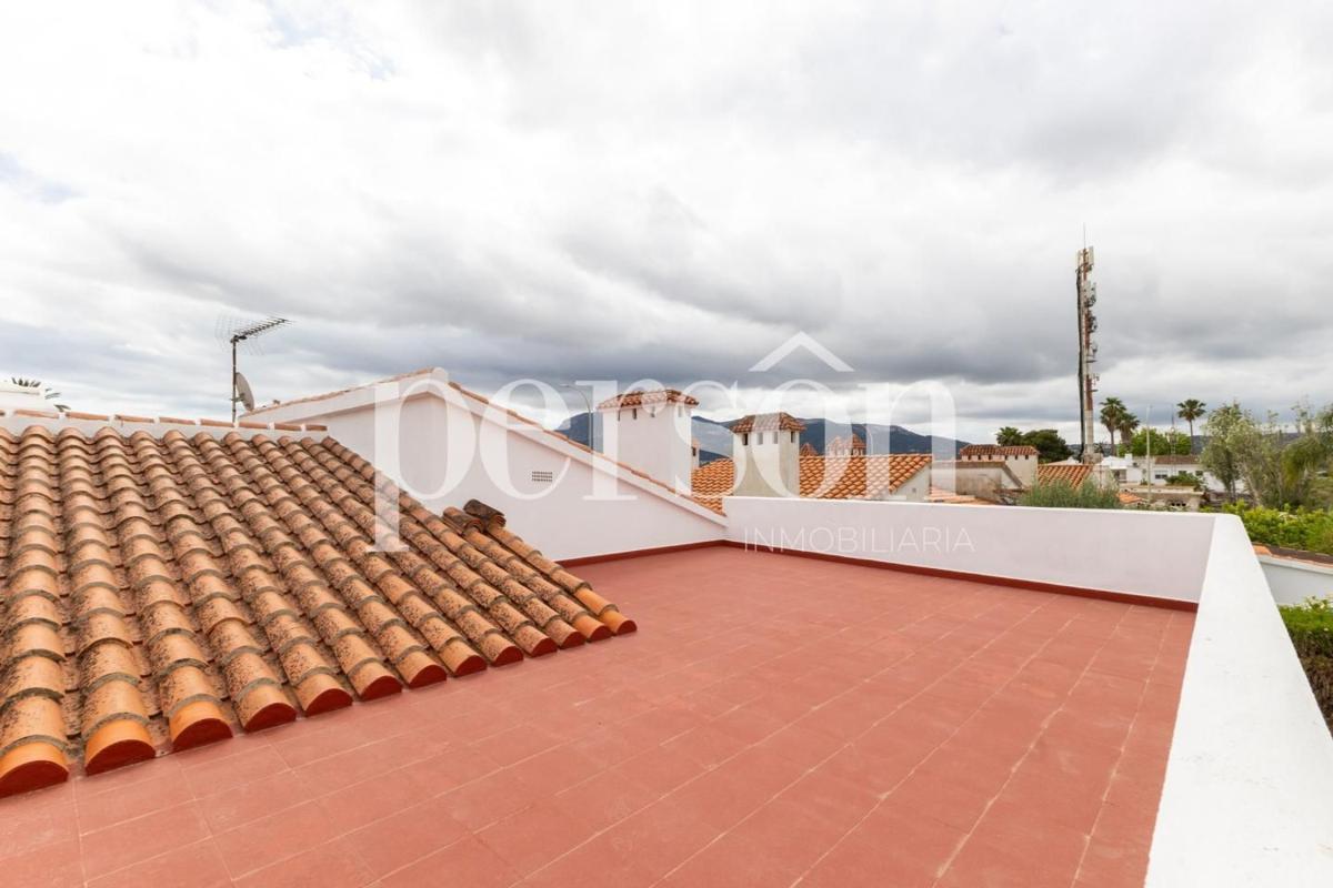 Propiedades en venta y alquiler en España photo 1