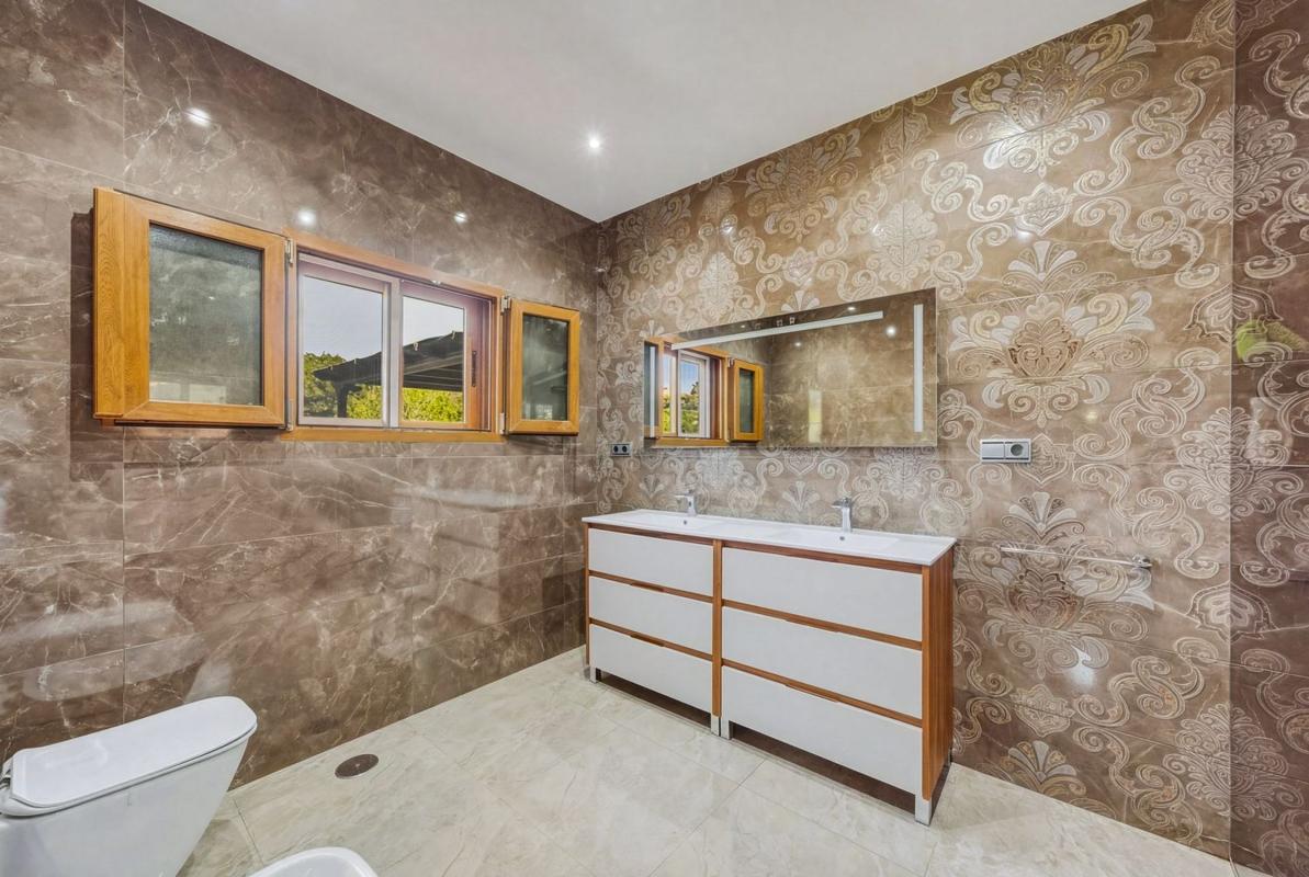 Недвижимость на продажу и в аренду в Испании photo 4