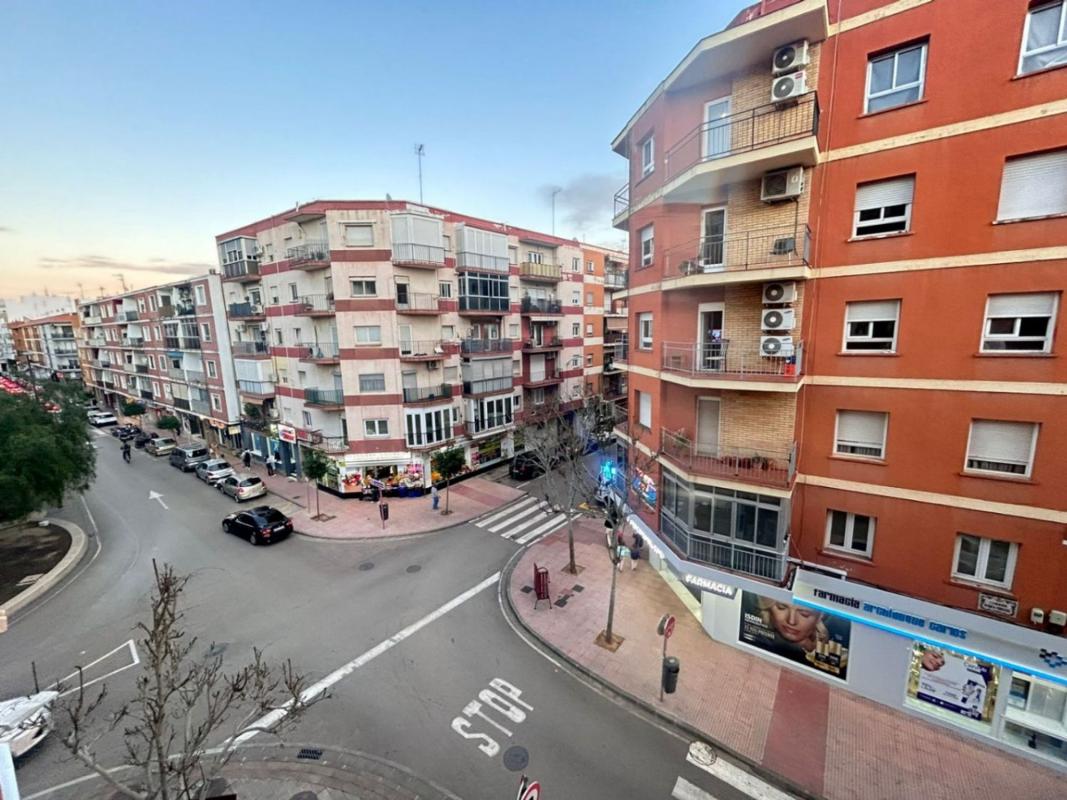 Sale of apartment in Piso en Plaza Arxiduc Carles, 5, Centro Urbano, Denia, Denia
photo 2