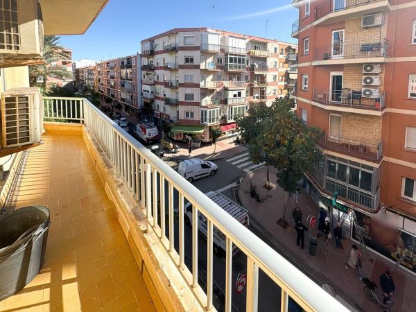 Sale of flat in Piso en Centro Urbano, Denia, Denia
thumbnail 2
