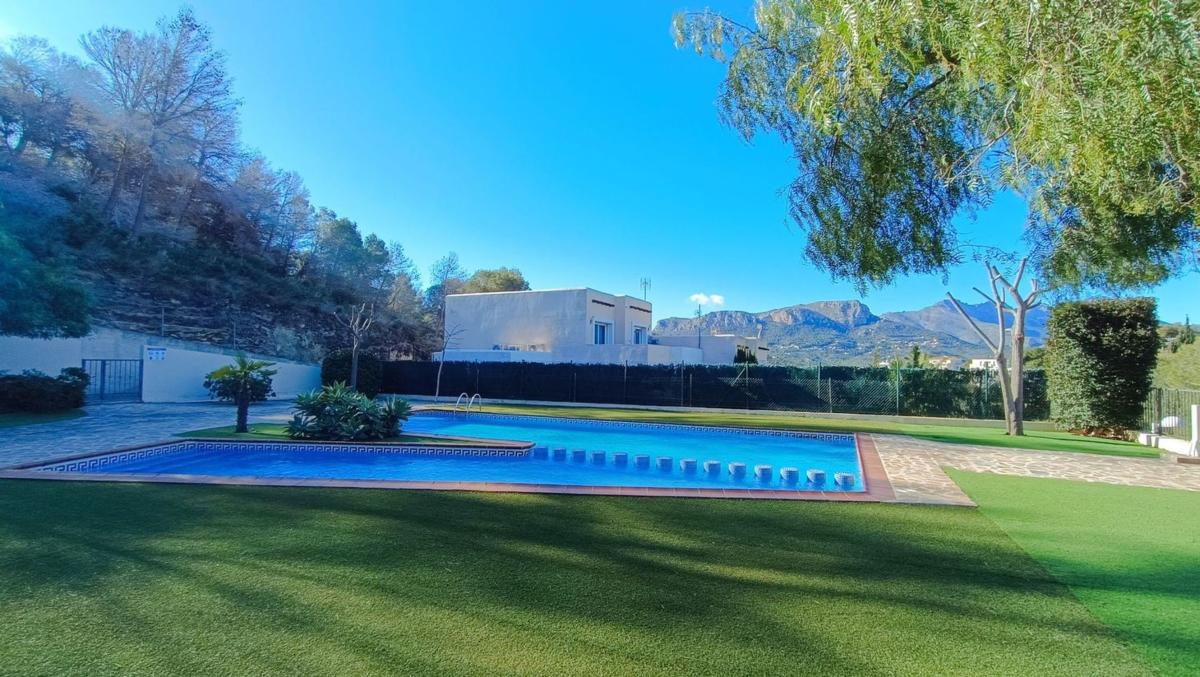 Venta de chalet adosado en Chalet adosado en Cometa-Carrió, Calpe , Calpe photo 1