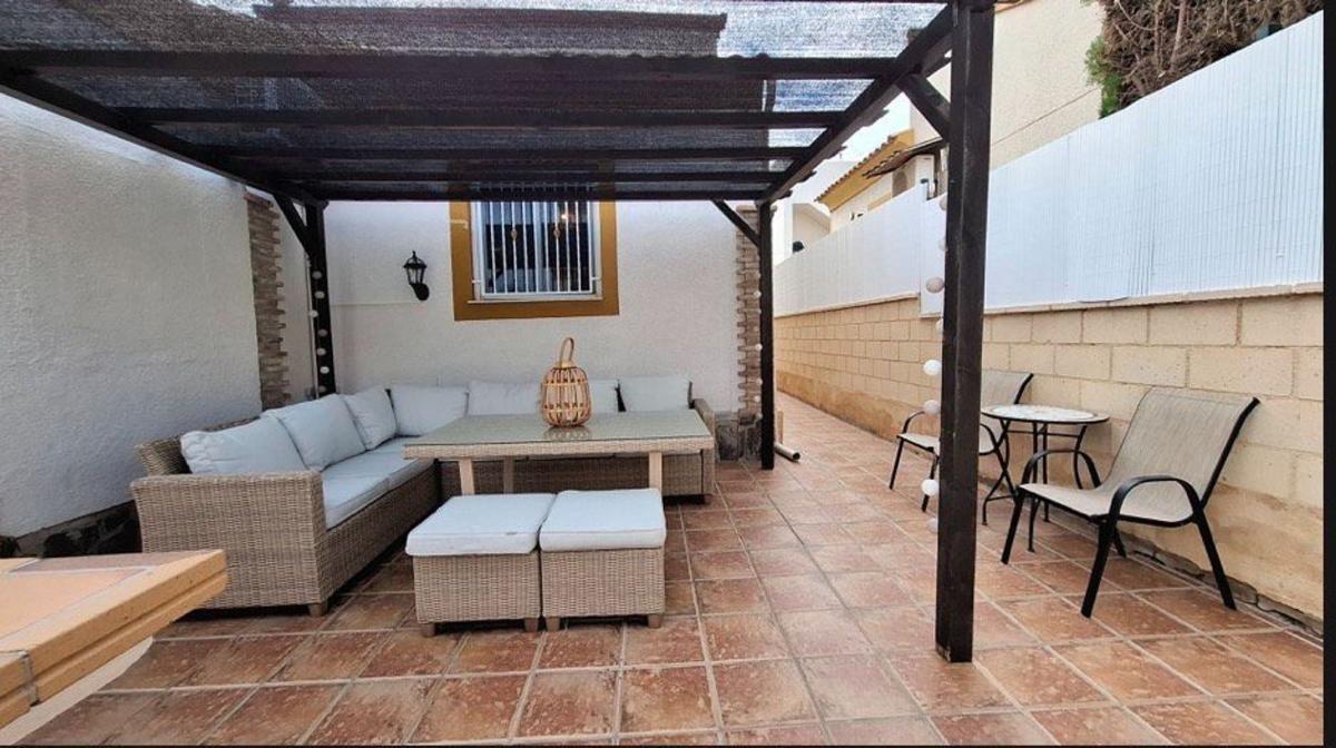 Venta de chalet adosado en Chalet adosado en Casco urbano, Polop , Polop photo 2