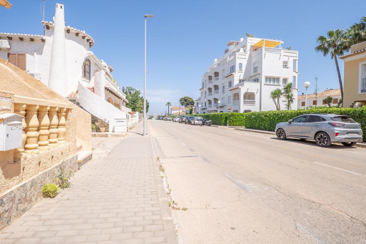 Venta de piso en Piso en Calle del Atlas, El Puerto, Denia, Denia
 photo 2